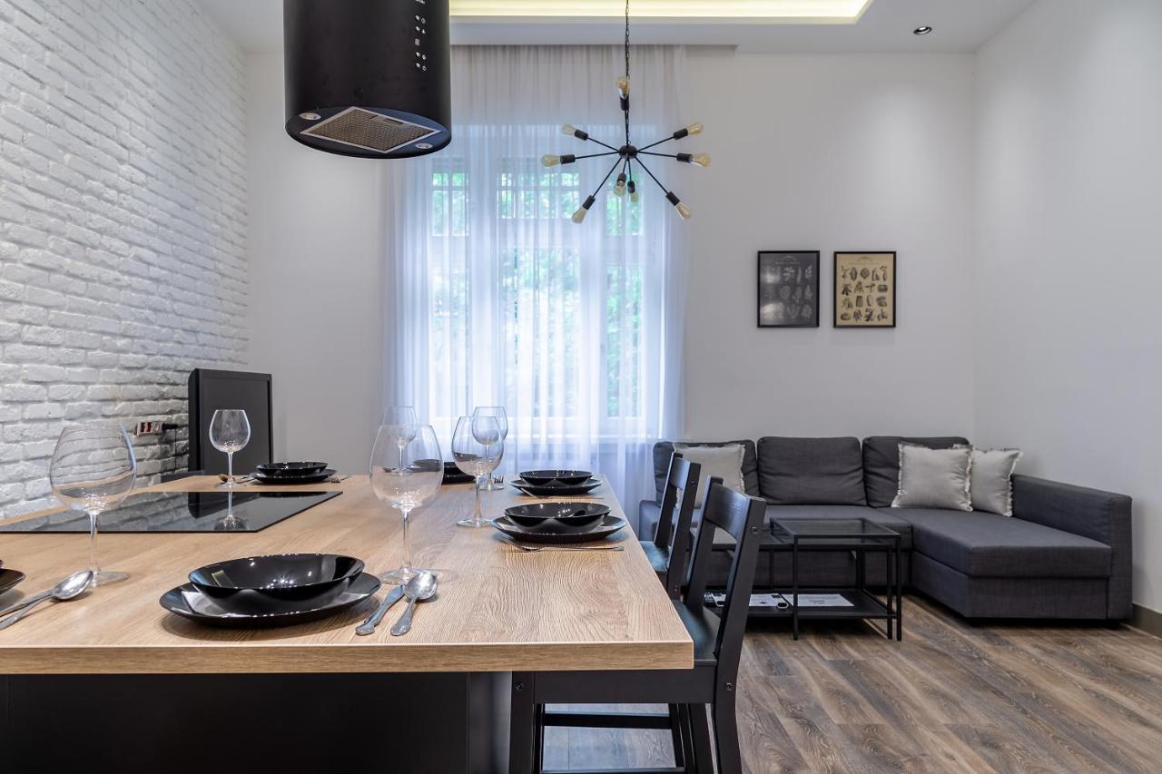 Alder Bridge Apartment Budapest Eksteriør bilde