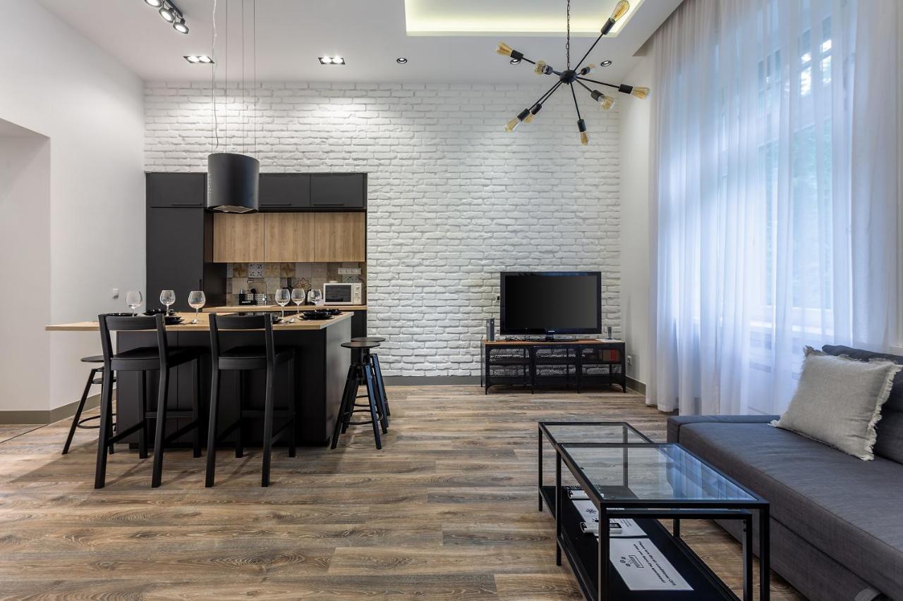 Alder Bridge Apartment Budapest Eksteriør bilde